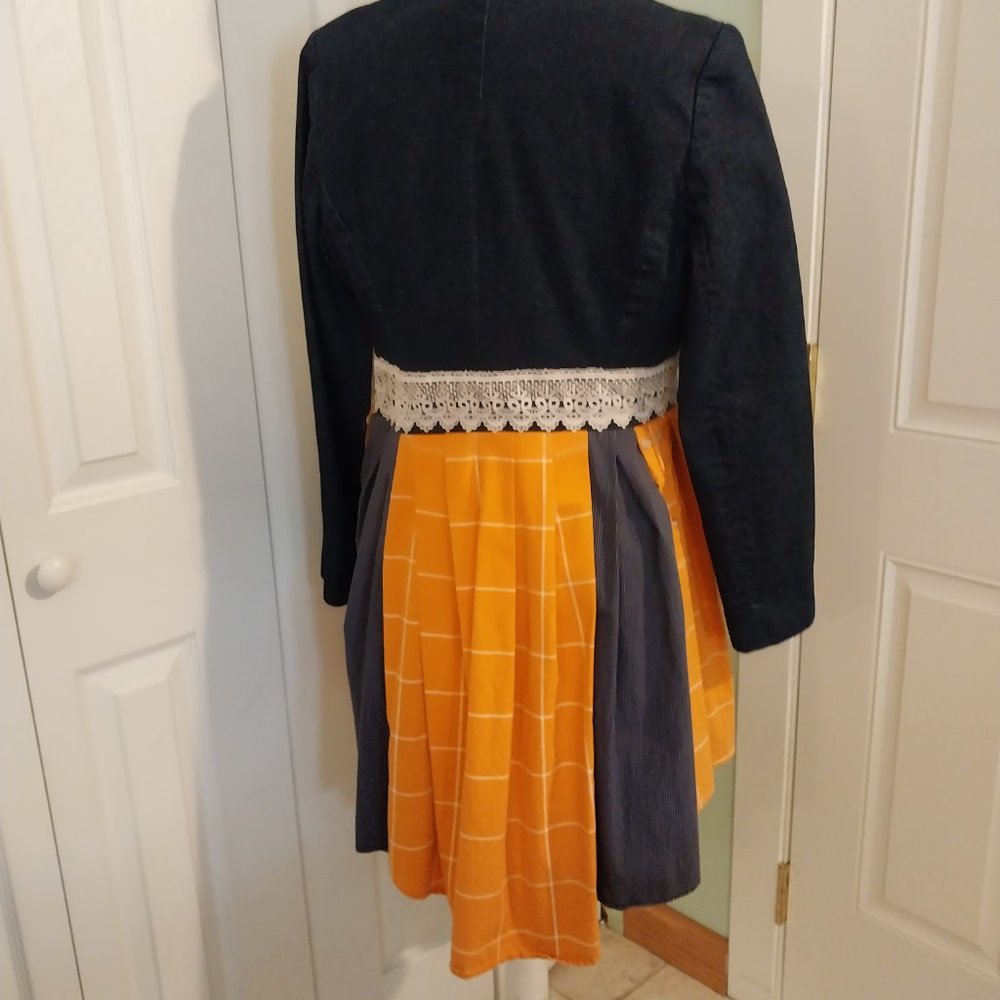 2572 Size Large Upcycled UT Vol's Tunic Jean Jacket - Picture 5 of 7